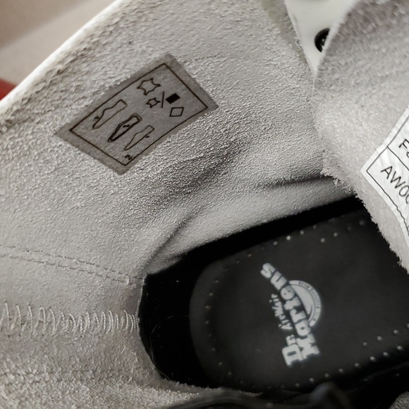 Unisex DR. MARTENS JADON white leather boots (sz W5 - M4) - Picture 9 of 10